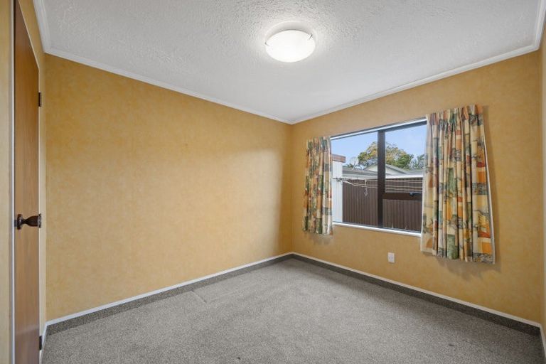 Photo of property in 2/4 King Street, Taradale, Napier, 4112