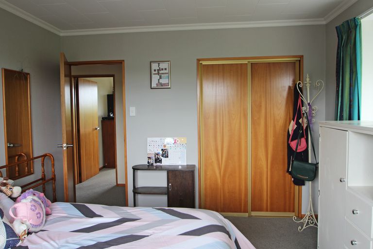 Photo of property in 17 Whitestone Crescent, Weston, Oamaru, 9401