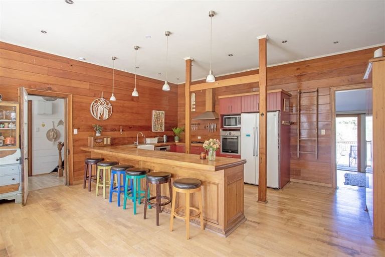 Photo of property in 2269 State Highway 2, Te Hauke, Hastings, 4178