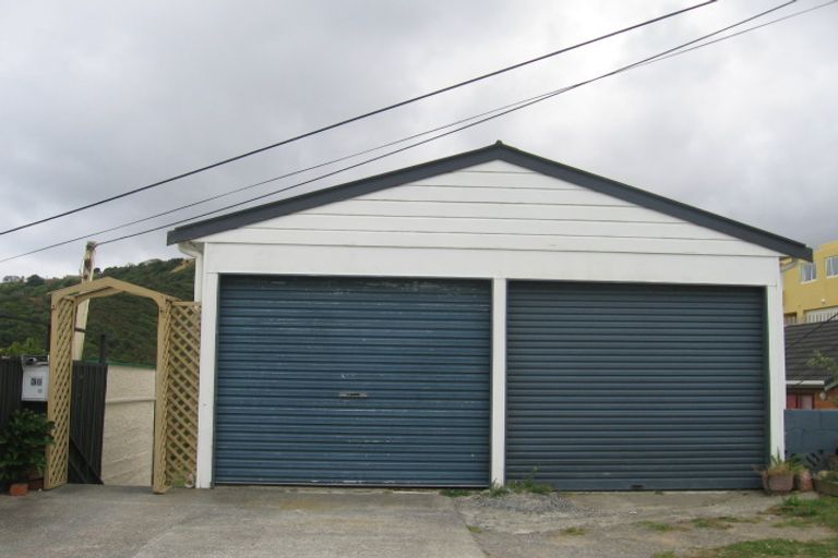 Photo of property in 38 View Road, Houghton Bay, Wellington, 6023