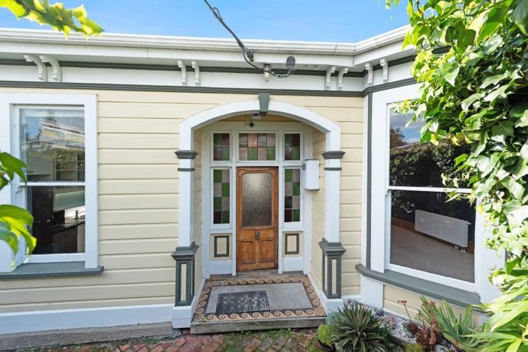 Photo of property in 115 Tasman Street, Mount Cook, Wellington, 6021