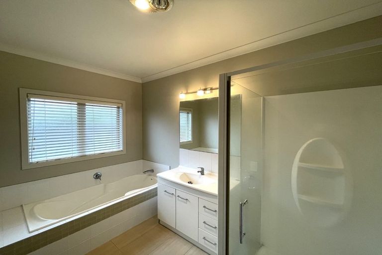 Photo of property in 6 Mana Place, Poraiti, Napier, 4112