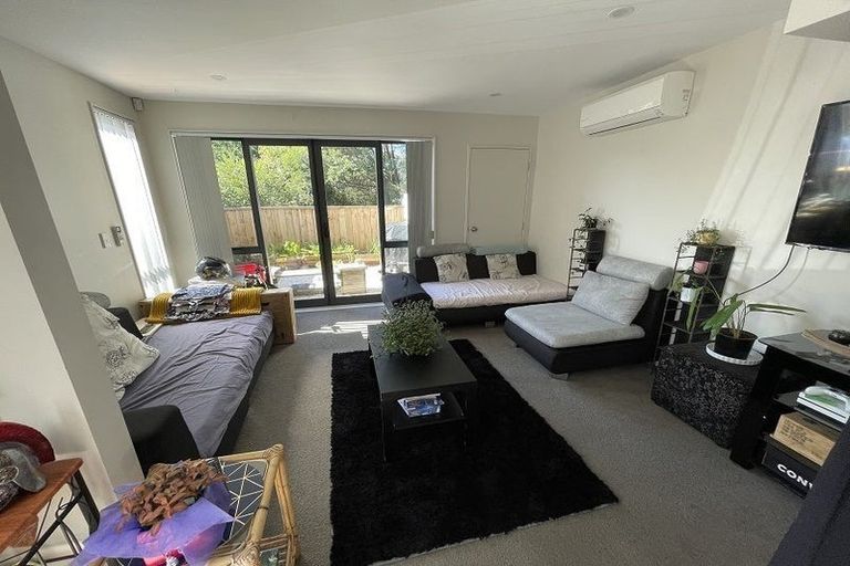 Photo of property in 60b Seymour Road, Sunnyvale, Auckland, 0612