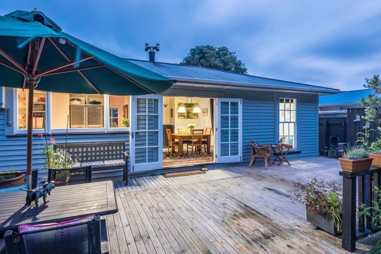 Photo of property in 119 Miramar North Road, Miramar, Wellington, 6022