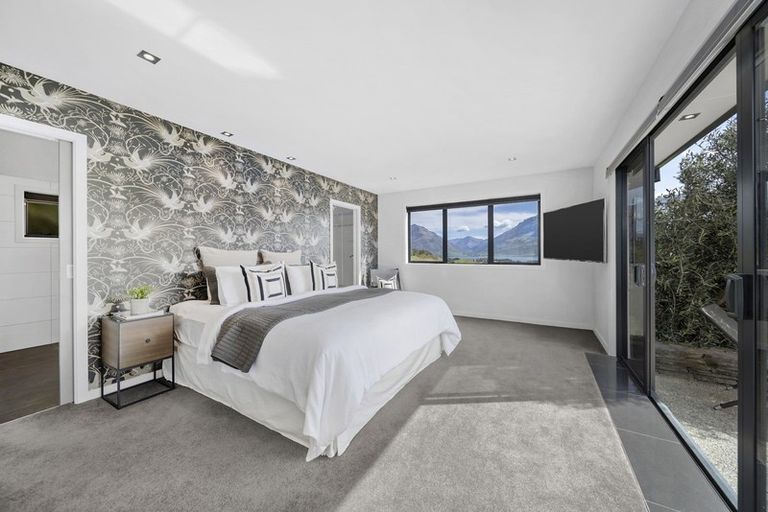 Photo of property in 5 Afton Lane, Jacks Point, Queenstown, 9371