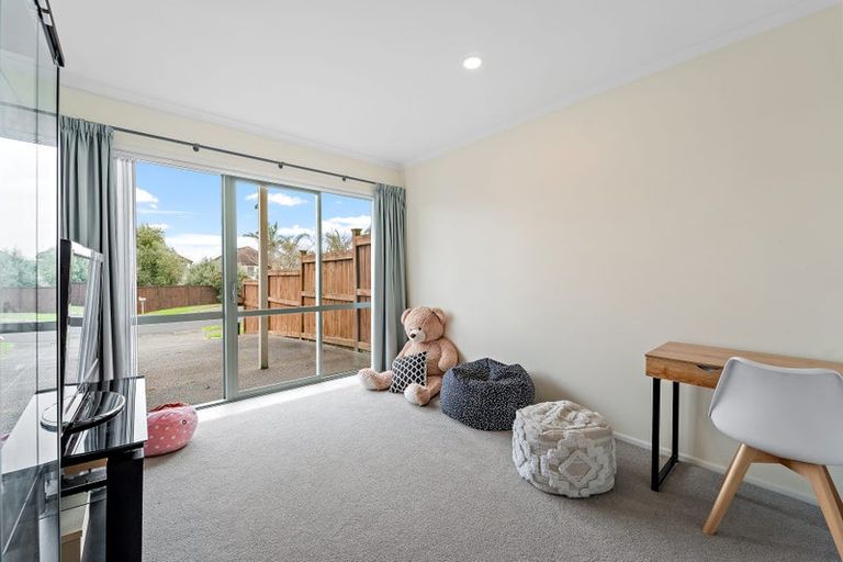 Photo of property in 231 Alec Craig Way, Gulf Harbour, Whangaparaoa, 0930