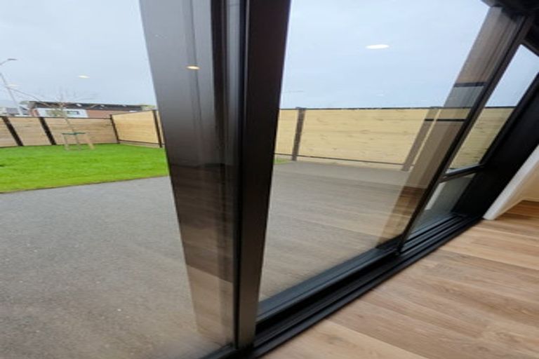 Photo of property in 3 Joseph Bolton Crescent, Wallaceville, Upper Hutt, 5018