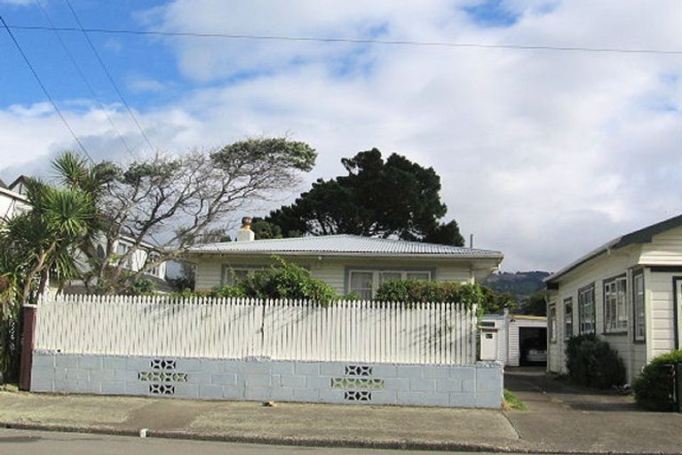 Photo of property in 17 Bolton Street, Petone, Lower Hutt, 5012