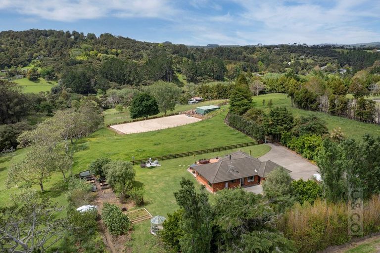 Photo of property in 16 Fletcher Road, Waimauku, 0881