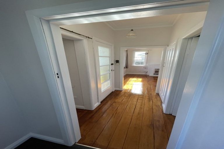 Photo of property in 7 Tupoki Street, Glen Avon, New Plymouth, 4312