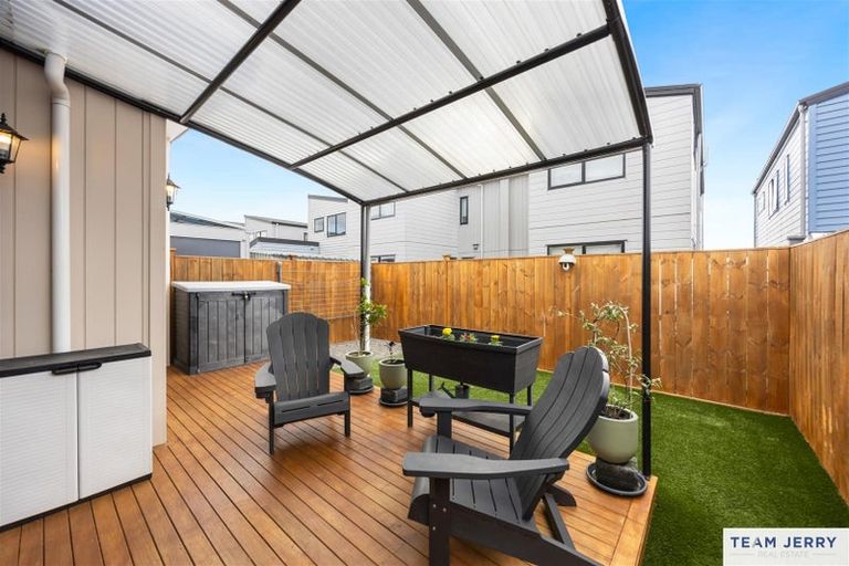 Photo of property in 47 Whare Kauri Road, Papakura, 2110