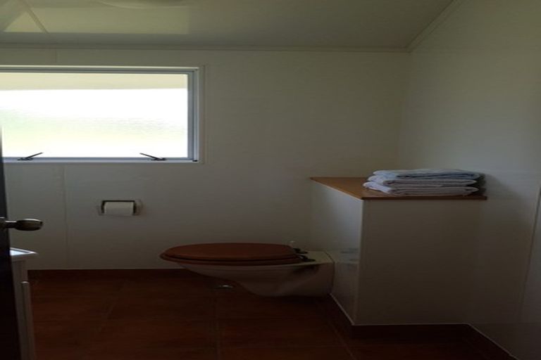 Photo of property in 4d Rangiuru Road, Otaki Beach, Otaki, 5512