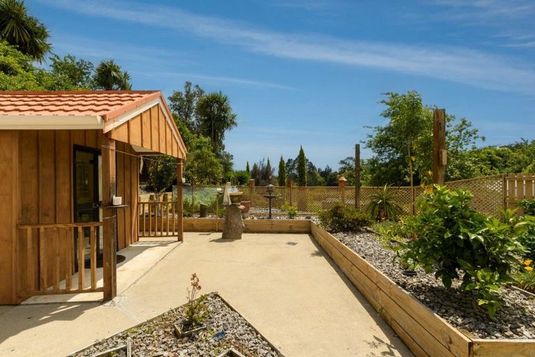 Photo of property in 28 Bateleur Close, Welcome Bay, Tauranga, 3112