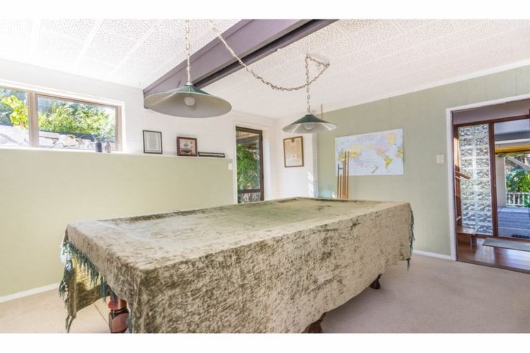 Photo of property in 177 Woodlands Park Road, Titirangi, Auckland, 0604