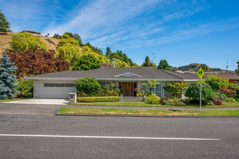 Photo of property in 62 Ngarimu Crescent, Taradale, Napier, 4112