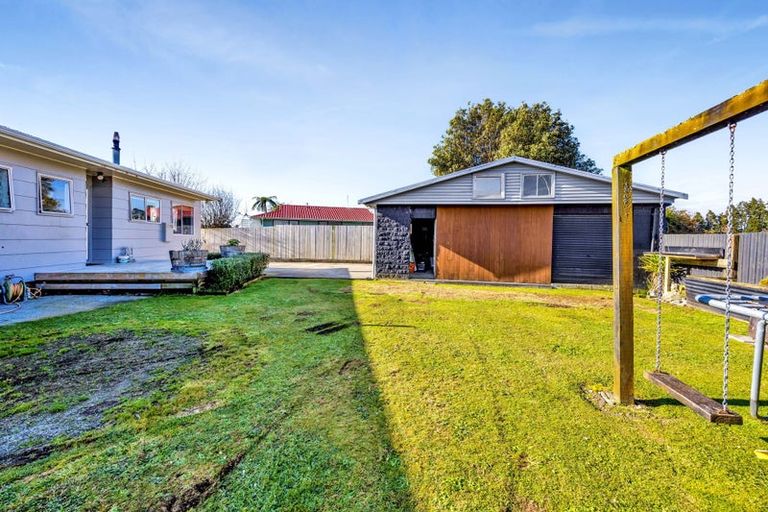 Photo of property in 1 Raunui Crescent, Inglewood, 4330