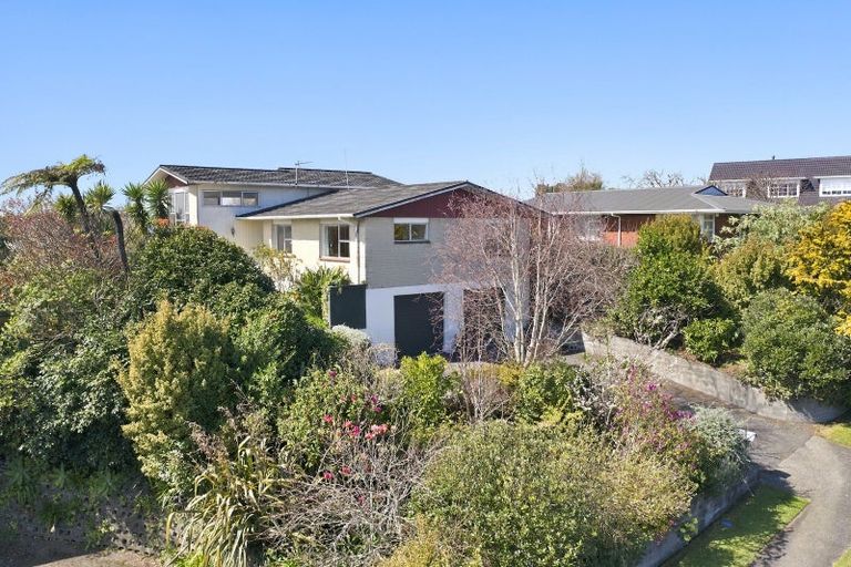 Photo of property in 7 Montana Place, Merrilands, New Plymouth, 4312