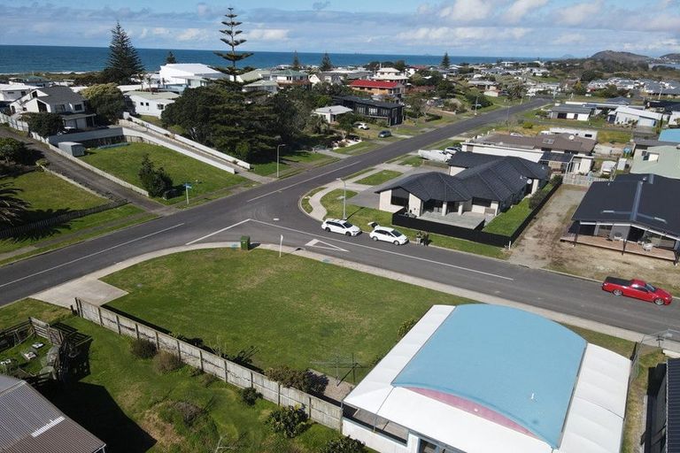 Photo of property in 34 Hanlen Avenue, Waihi Beach, 3611