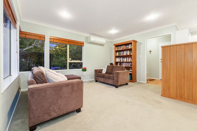 Photo of property in 16 Sunny Dale, Western Heights, Hamilton, 3200