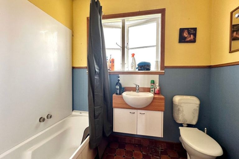 Photo of property in 27 Christie Street, Balclutha, 9230