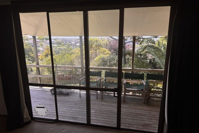 Photo of property in 643 Beach Road, Rothesay Bay, Auckland, 0630