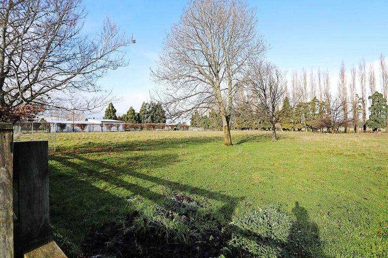 Photo of property in 43 Moore Road, Winton, 9781