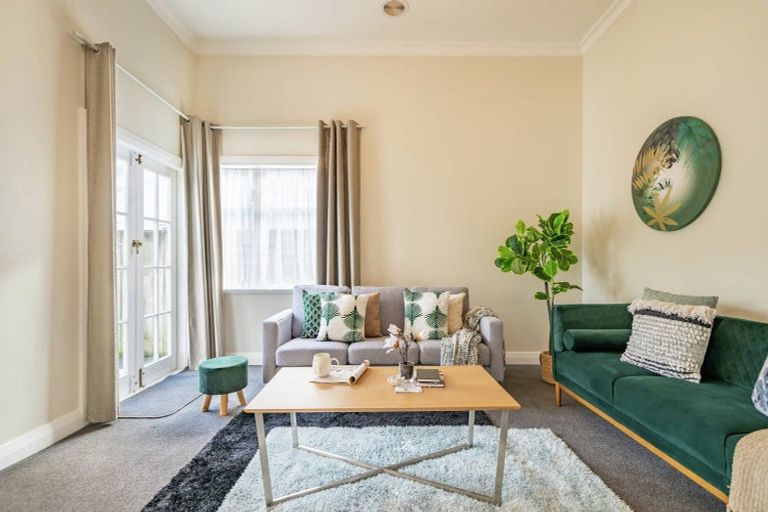 Photo of property in 22 Elizabeth Street, Petone, Lower Hutt, 5012