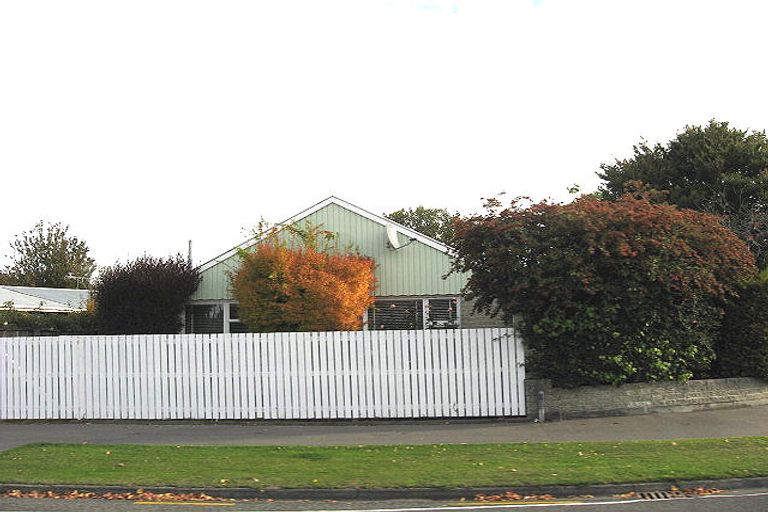 Photo of property in 2/31 Maidstone Road, Ilam, Christchurch, 8041