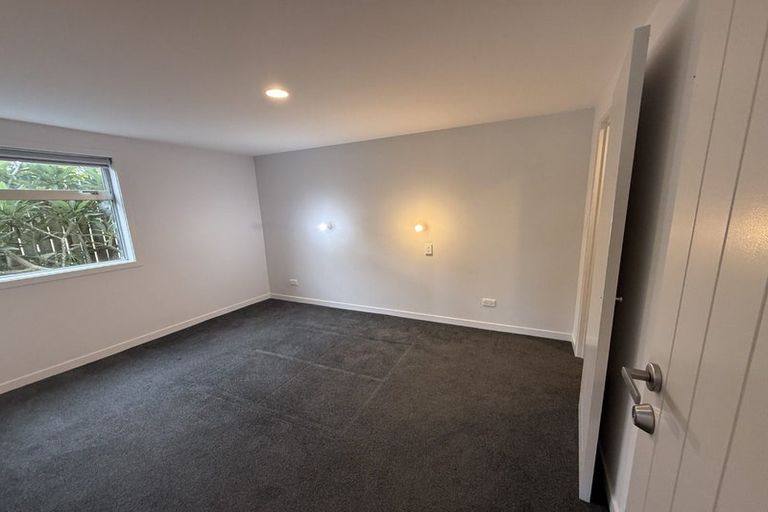 Photo of property in 18 Zita Avenue, Matakatia, Whangaparaoa, 0930