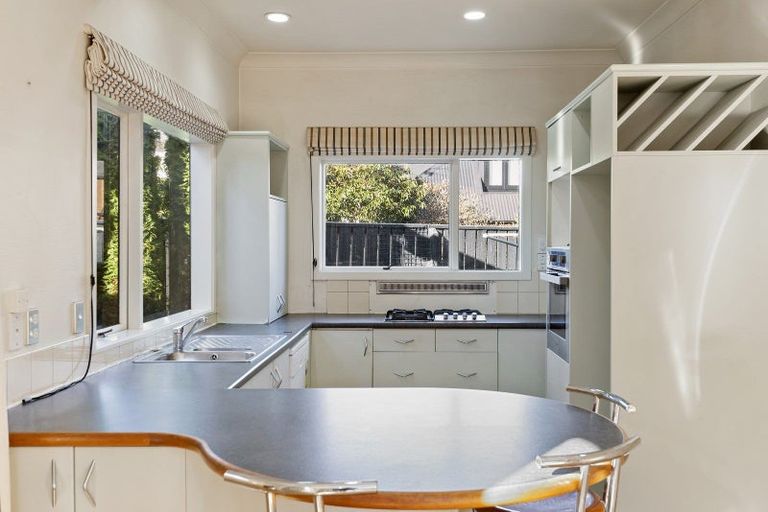 Photo of property in 36 Garden Road, Merivale, Christchurch, 8014