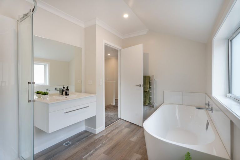 Photo of property in 20c Korau Grove, Stokes Valley, Lower Hutt, 5019