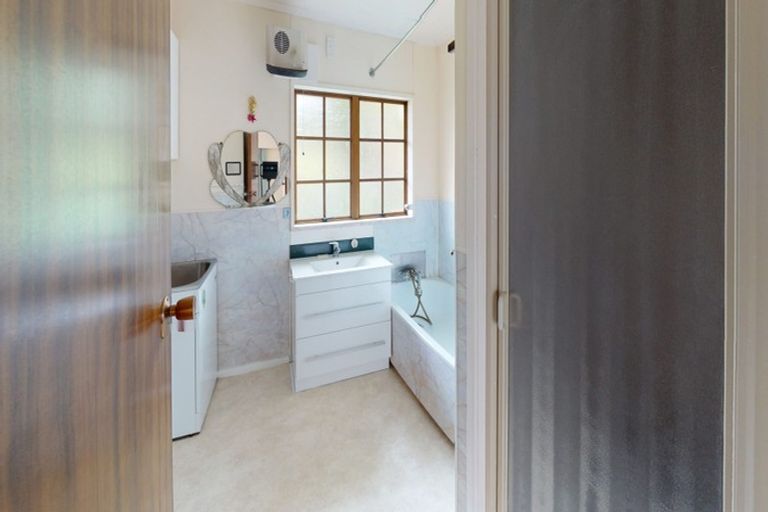 Photo of property in 17c York Street, Gonville, Whanganui, 4501