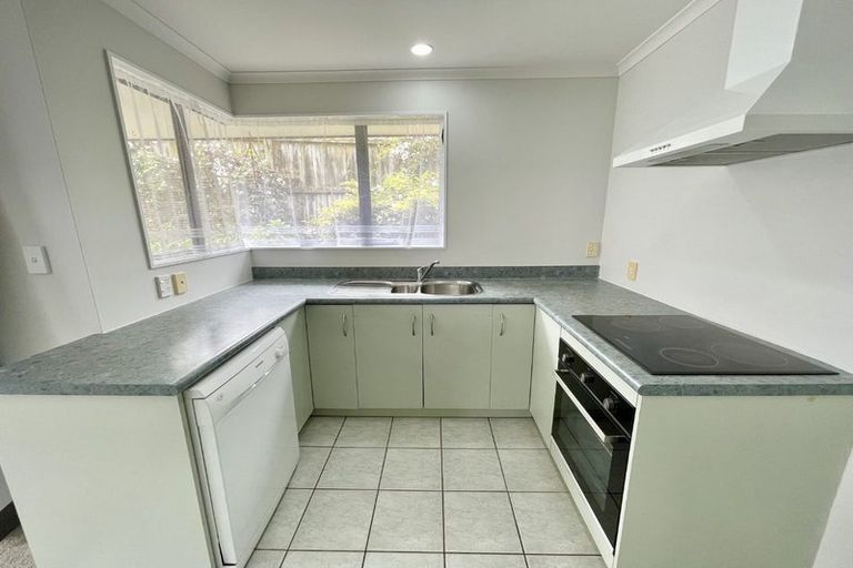 Photo of property in 30 Pitt Avenue, Clendon Park, Auckland, 2103
