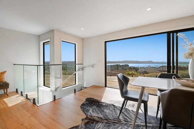 Photo of property in 236 Whangaparaoa Road, Red Beach, 0932