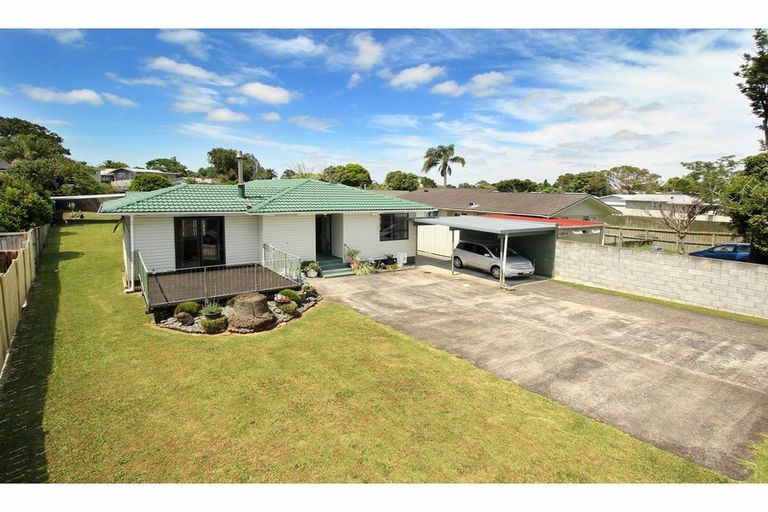 Photo of property in 130 Mahia Road, Wattle Downs, Auckland, 2103