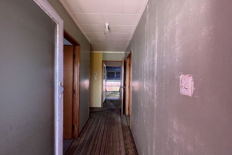 Photo of property in 11 Vimy Place, Mangere, Auckland, 2022