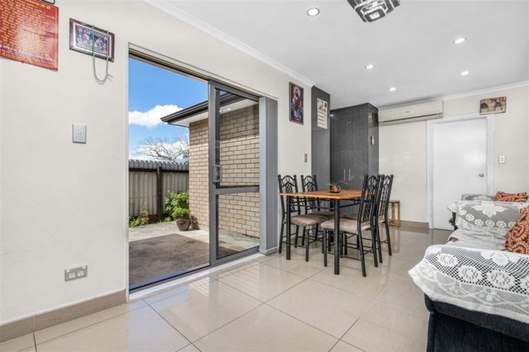 Photo of property in 8 Thompson Terrace, Manurewa, Auckland, 2102