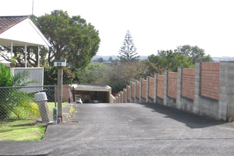 Photo of property in 29 Kirrie Avenue, Te Atatu South, Auckland, 0610