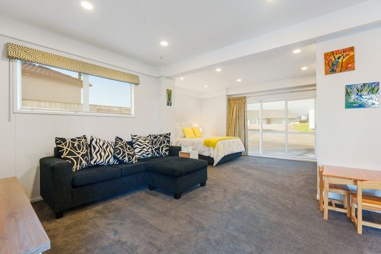 Photo of property in 144 Sandspit Road, Shelly Park, Auckland, 2014