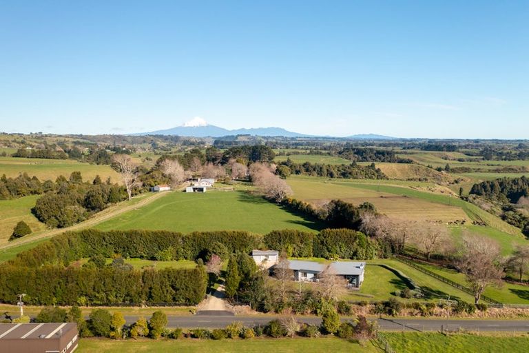 Photo of property in 172 Kaipikari Road Upper, Urenui, 4375