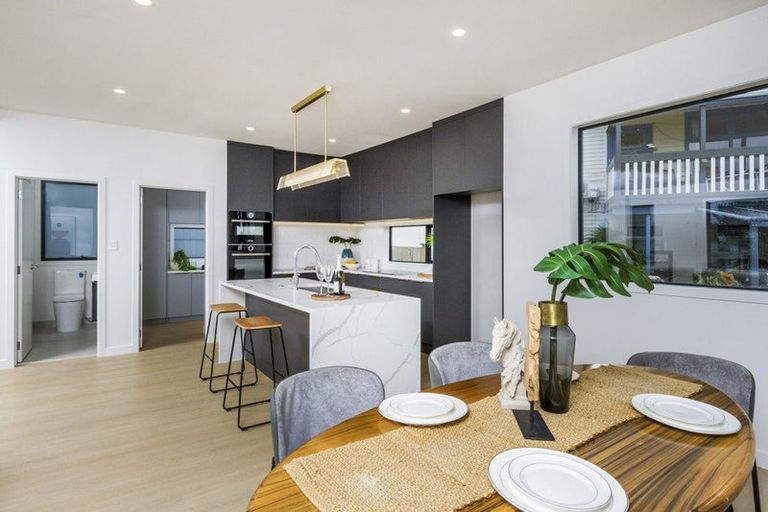 Photo of property in 591c East Coast Road, Browns Bay, Auckland, 0632