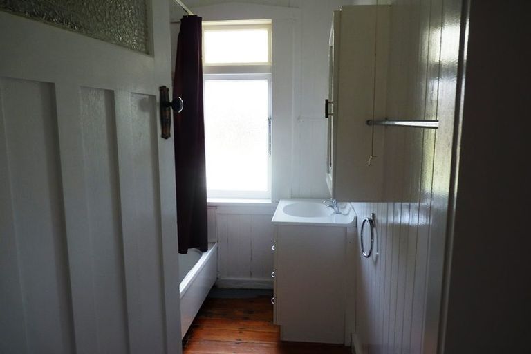 Photo of property in 62 St Michaels Avenue, Point Chevalier, Auckland, 1022