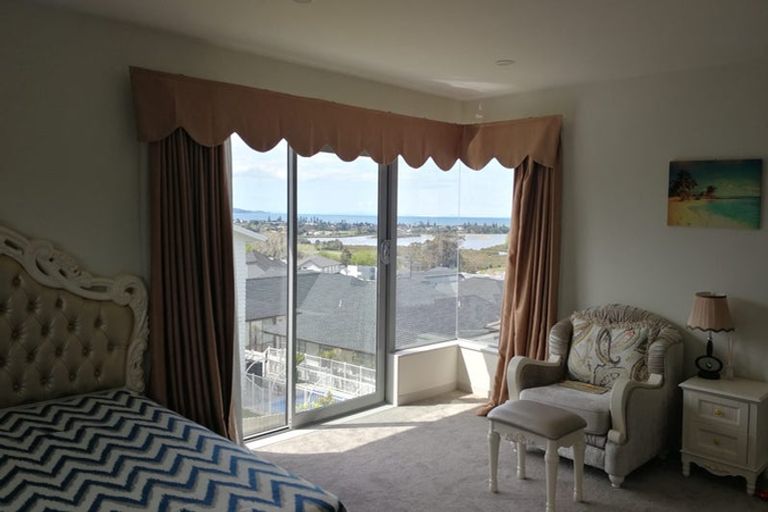 Photo of property in 18 Carpenter Lane, Silverdale, 0932