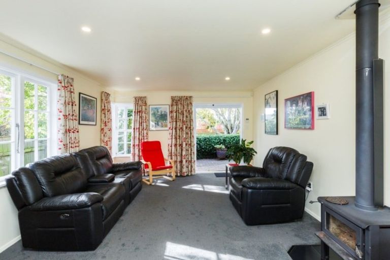 Photo of property in 7 Galway Avenue, Hokowhitu, Palmerston North, 4410