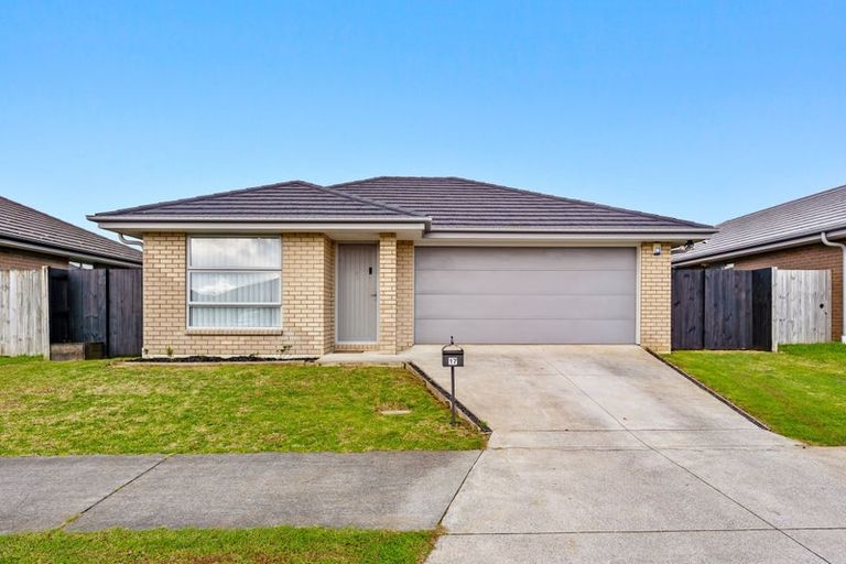 Photo of property in 17 Perla Road, Pukekohe, 2120