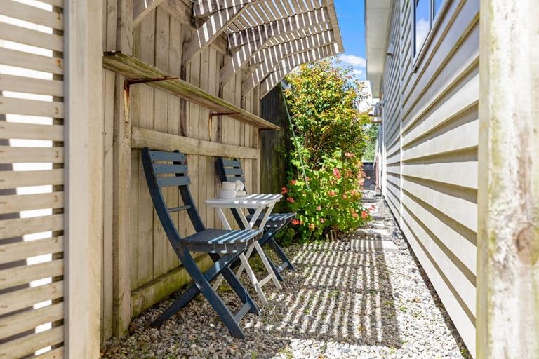 Photo of property in 9 Coprosma Close, Papamoa Beach, Papamoa, 3118