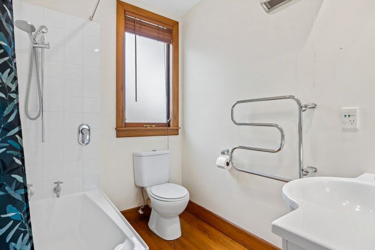 Photo of property in 84 Saint Martins Road, Saint Martins, Christchurch, 8022