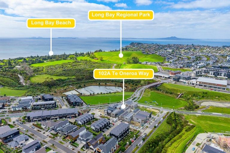 Photo of property in 102a Te Oneroa Way, Long Bay, Auckland, 0630