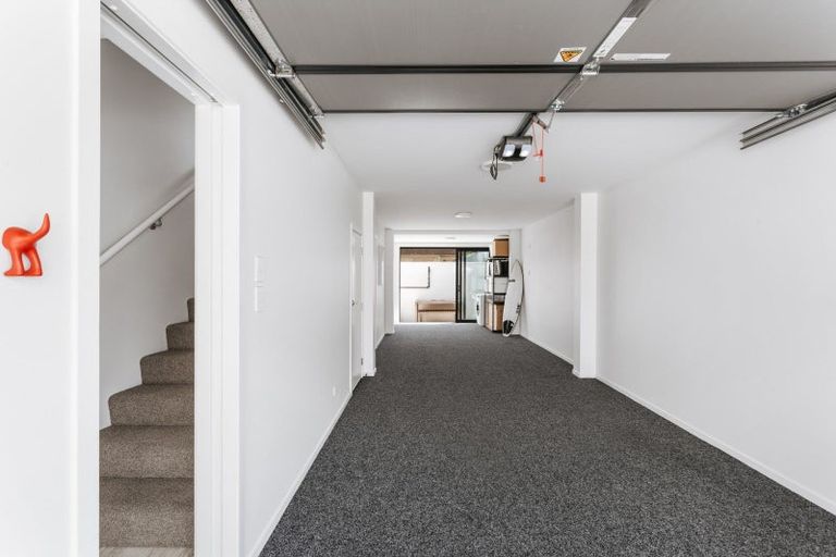 Photo of property in 4/17 Victoria Road, Mount Maunganui, 3116