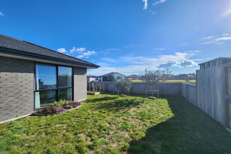 Photo of property in 11 Wawai Drive, Papamoa Beach, Papamoa, 3118